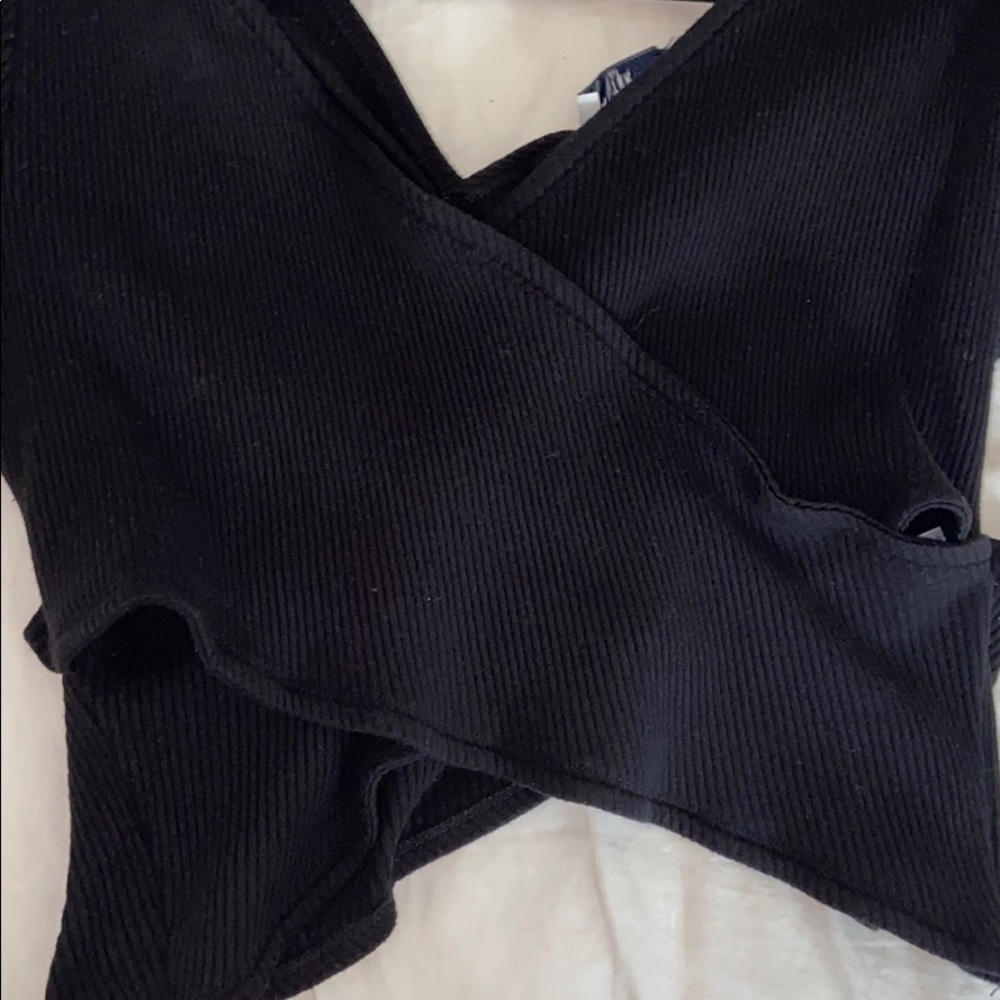 NWOT women’s black crop top